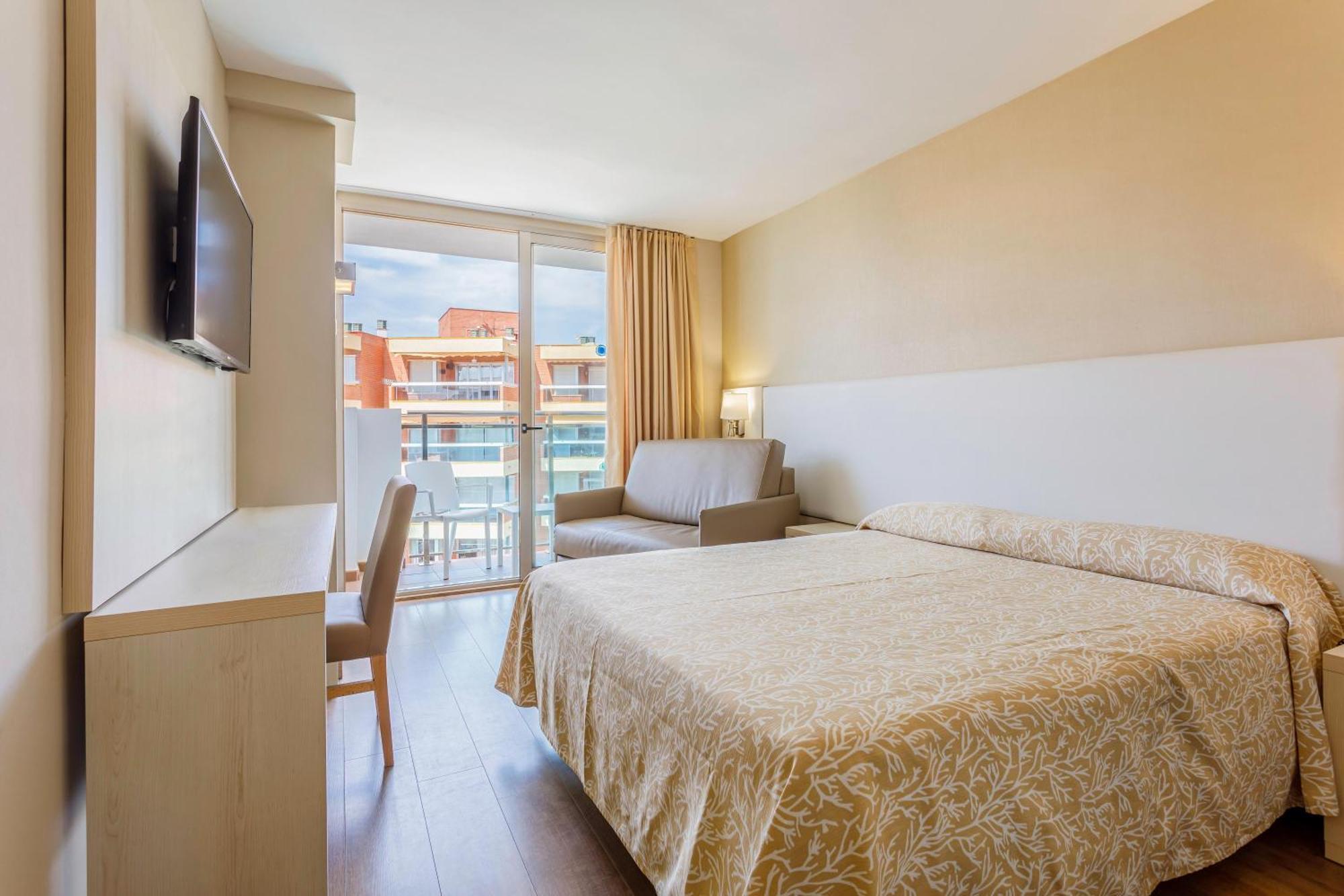 Hotel Best Maritim Кембрилс Екстериор снимка