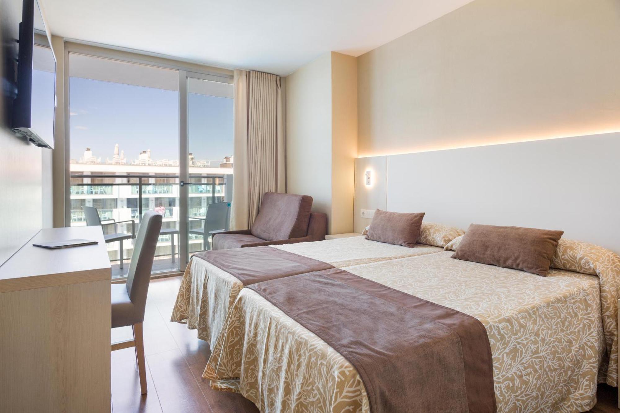 Hotel Best Maritim Кембрилс Екстериор снимка