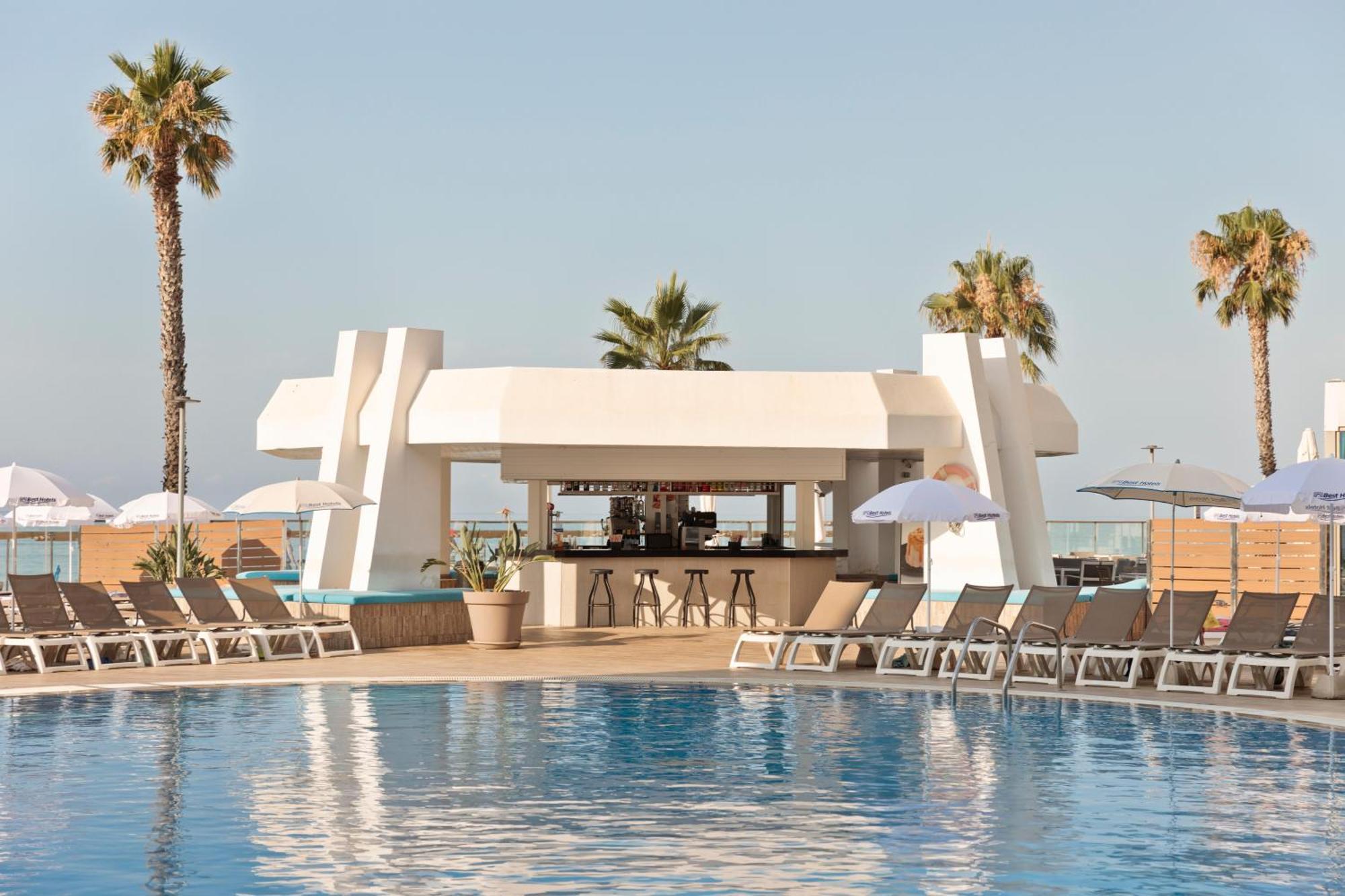 Hotel Best Maritim Кембрилс Екстериор снимка