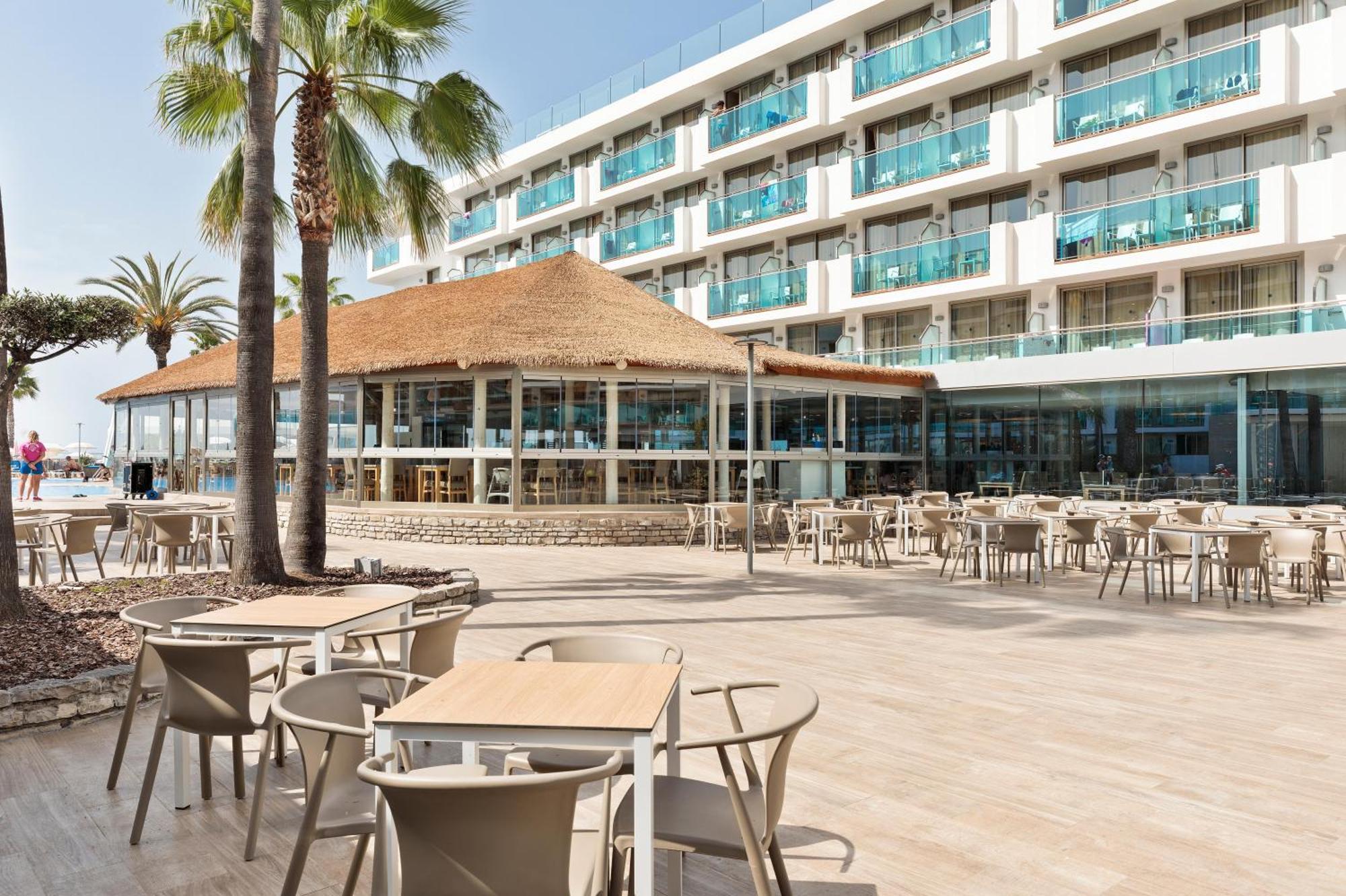 Hotel Best Maritim Кембрилс Екстериор снимка